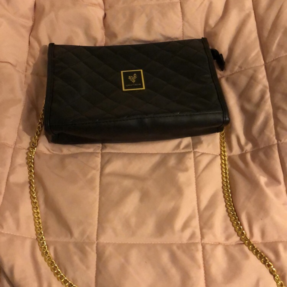 Younique bag